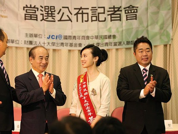 美女鋼琴家　黃凱盈用音樂傳遞正向能量
