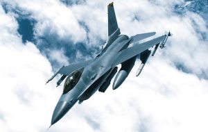 F-16戰隼戰鬥機是全球知名度最高的四代戰機