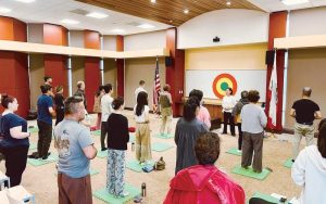 托倫斯佛國會館在鄰近城市的洛米塔圖書館（Lomita Library）舉辦體驗禪