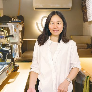徐小玲跨領域做社工服務