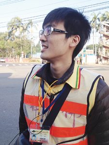 陽光禪修　氣胸OUT
