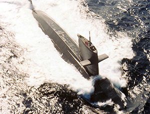 海軍第3代劍龍級潛艦海龍號