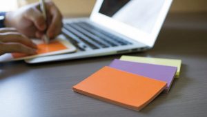 優良商品：環保無黏膠的靜電便利貼