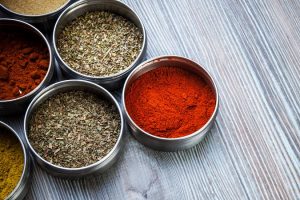 秋天氣候乾燥極易上火，辛辣物最好別碰