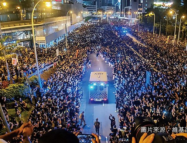 川普簽香港法，港資流向新加坡，台灣未受惠