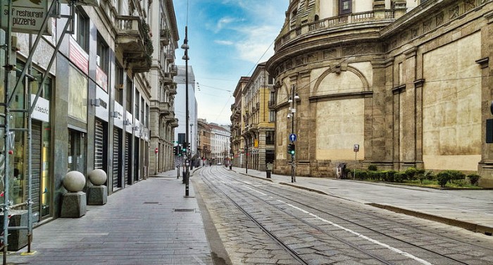 新冠疫情而封城商業活動停擺