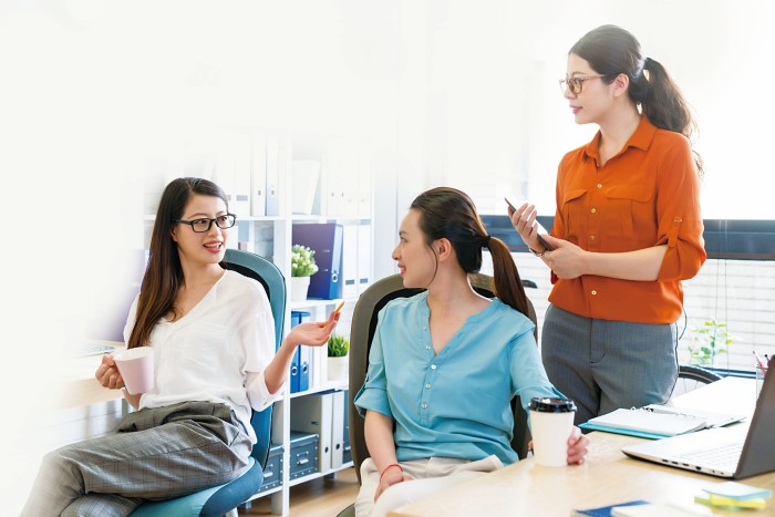 工作場合應避免談論他人隱私