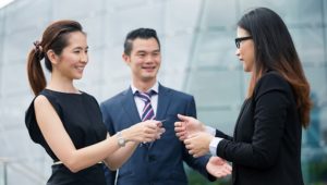 人際關係：單純交換名片只是錯覺的人脈