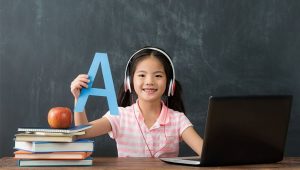 社會與環境:首重溝通,雙語教育≠全英語教育