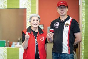 劉威麟愛心照顧弱勢10餘年