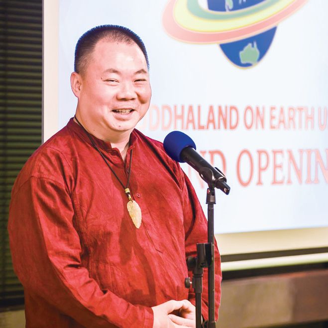 地球佛國美國分會負責人覺妙廣明