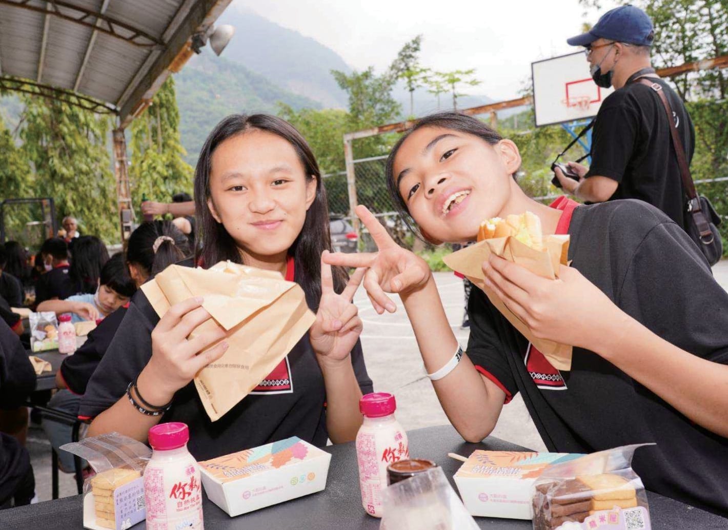 為偏鄉孩子做漢堡