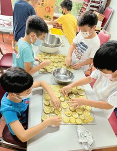 教孩子認識不同的柑橘品種