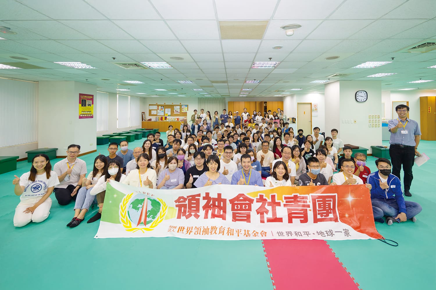 當高科技人接到高等智慧