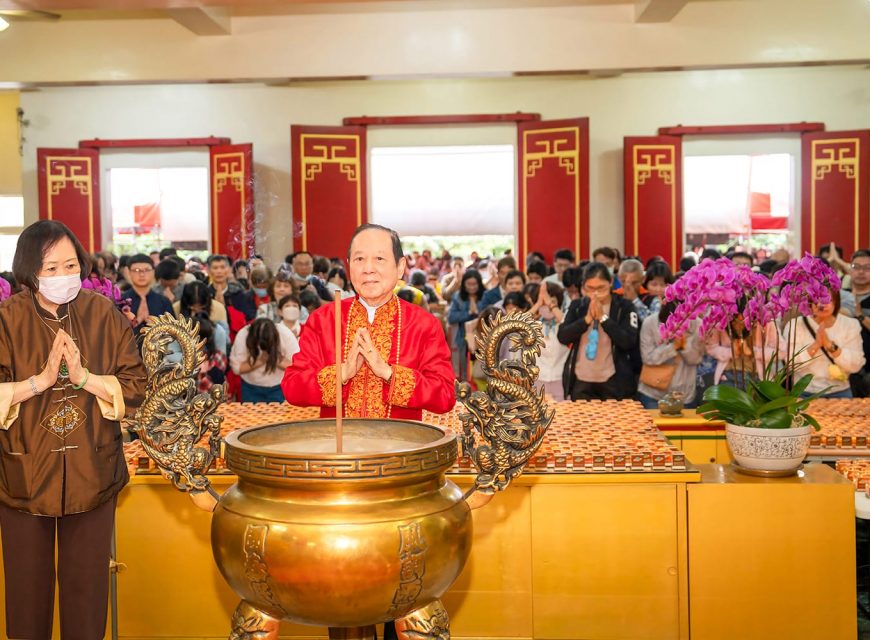 修行要把佛經和見證統合起來　妙天禪師主持慈航寺觀音聖誕法會